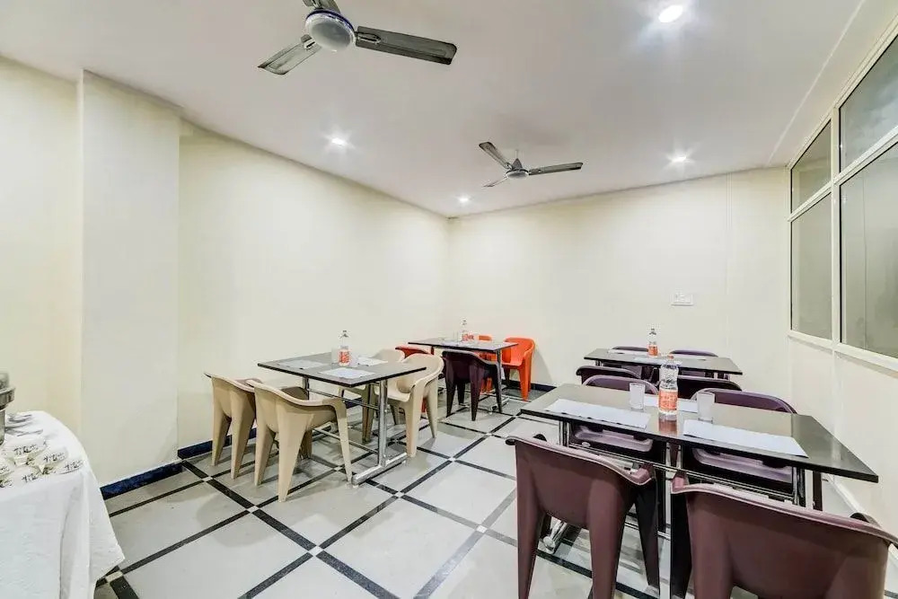 Airport Palace Hotel by OYO Rooms