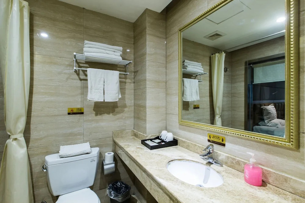 Weihai Huakun Hotel