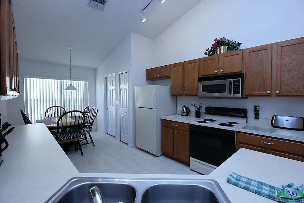 86478 4 Bedroom Pool Home, Lakeside Kissimmee