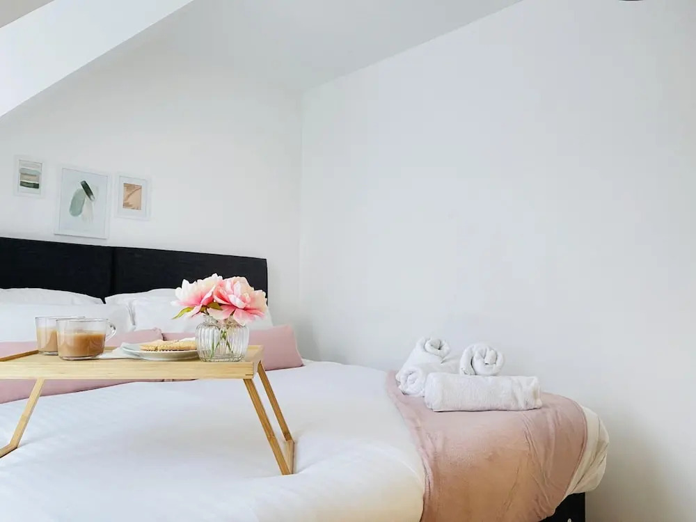Quartz Apartment in Cambridge
