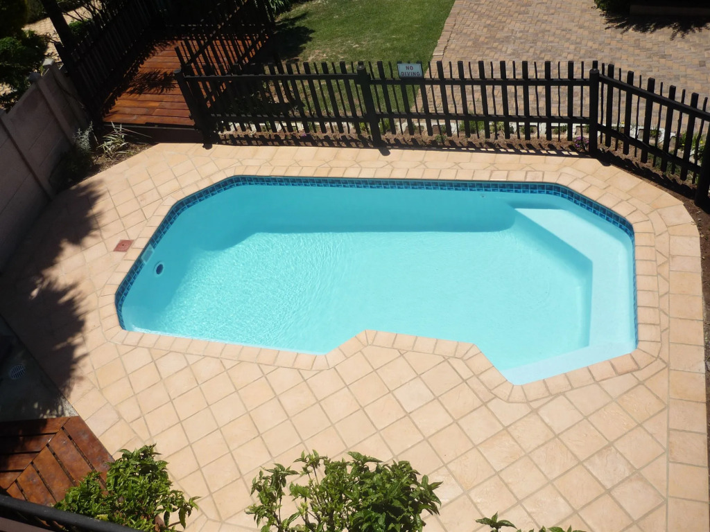 A1 Kynaston Guest House bed and breakfast or self catering