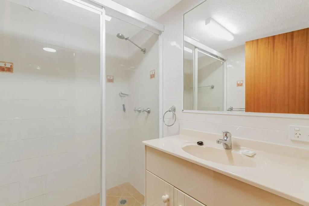 2/8 Banks Avenue - Easy walk to Tweed Heads Bowls club