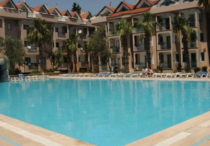 Club Caprice Suites