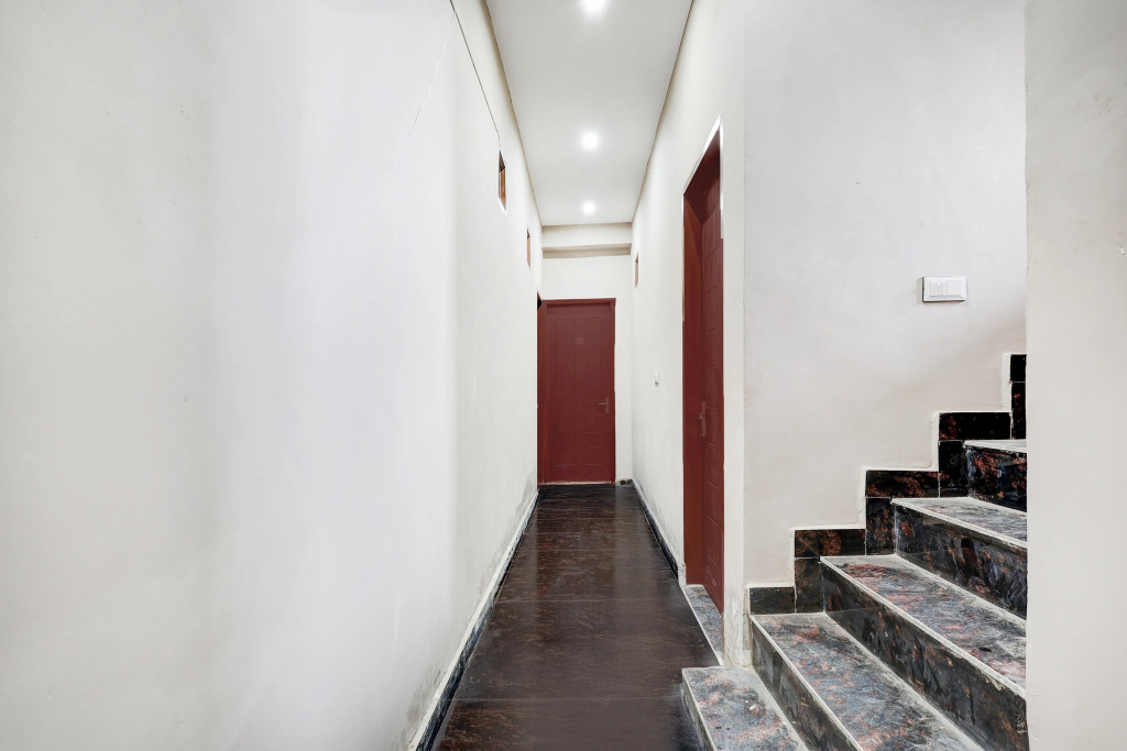 Collection O Sector 33 Gurgaon