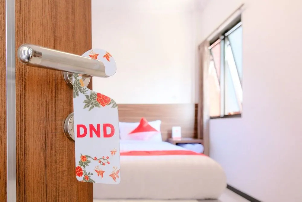 OYO 2390 Harmoni Merak Homestay