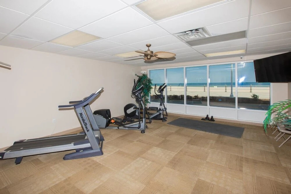 Feeling Tip-sea 2 Bedrooms 2 Bathrooms Condo