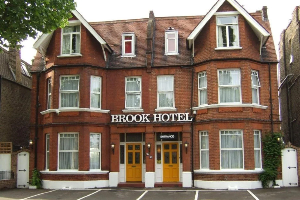 Brook Hotel