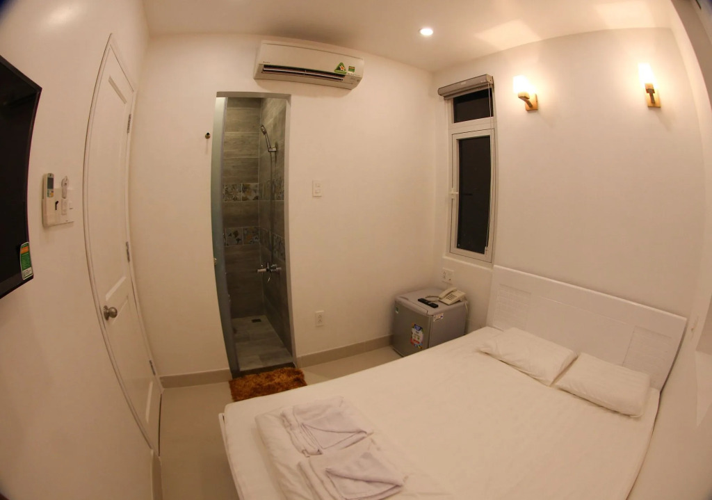 Full House Hostel