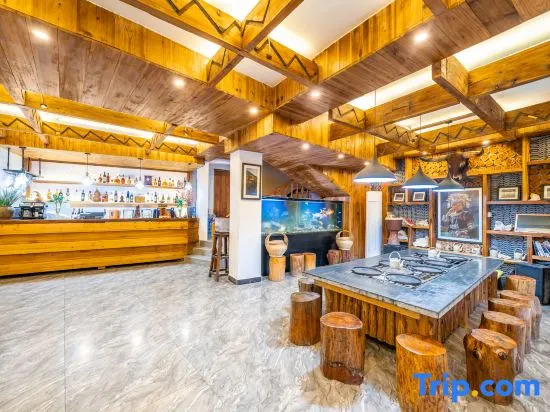 Zhaoxing Dongzhai Muyinshan Residence