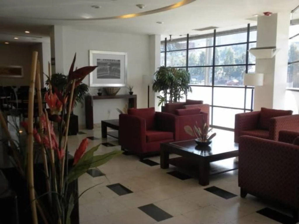 Hotel & Suites PF