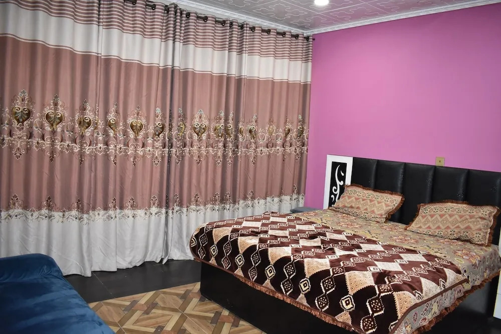 Rose Guest House