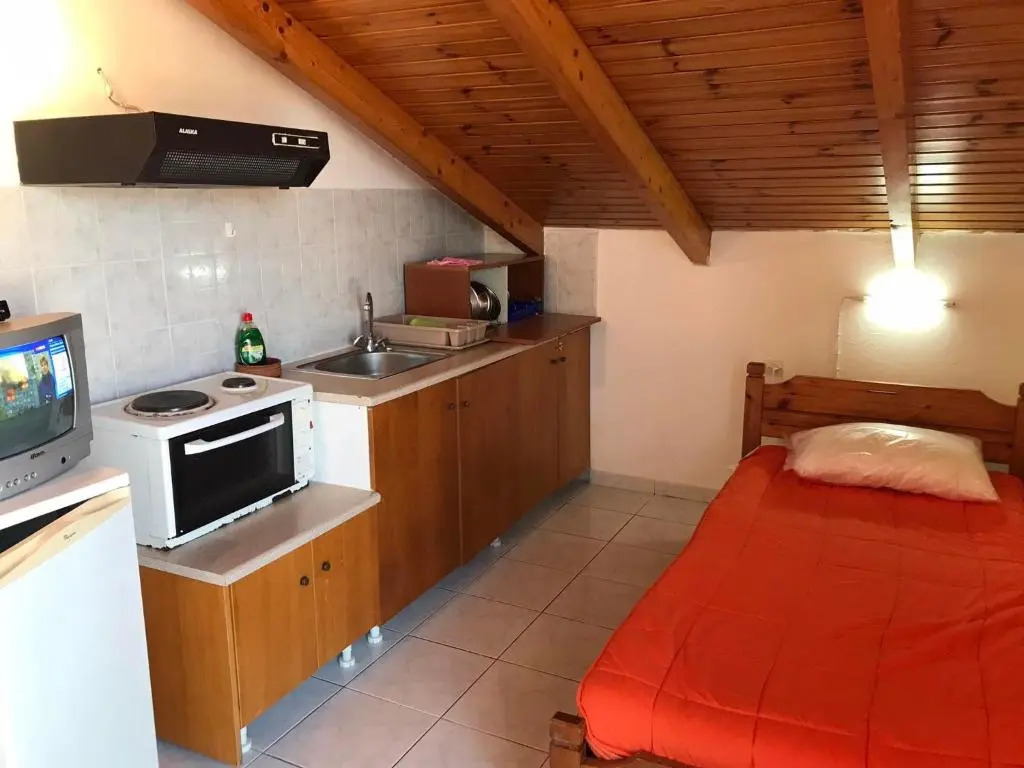 Ion Apartments Messolonghi Single Bed Room Mountain View Loft