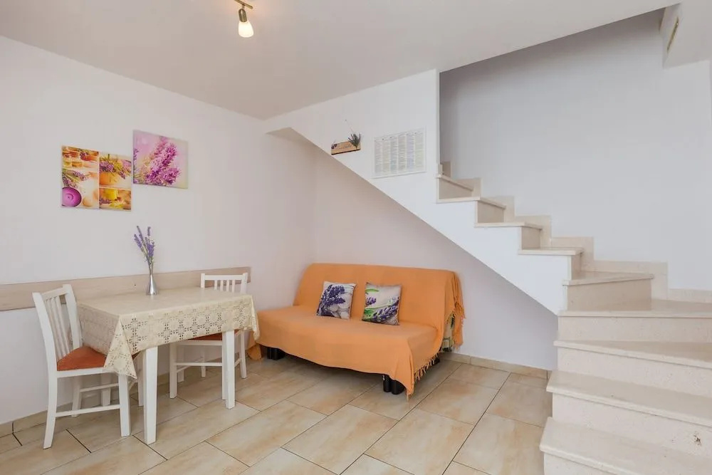 Apartments Lovro