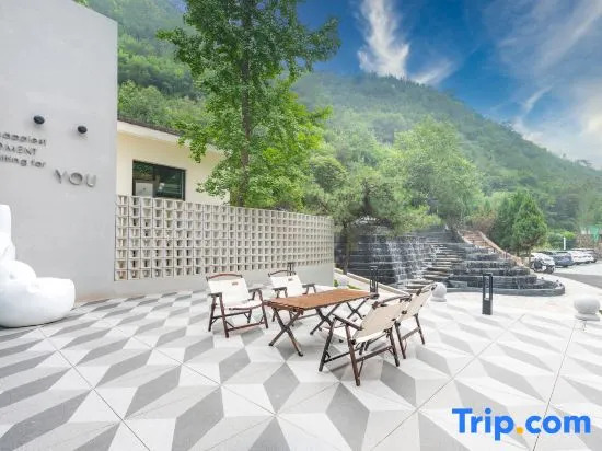 Yanxi Vacation Apartment