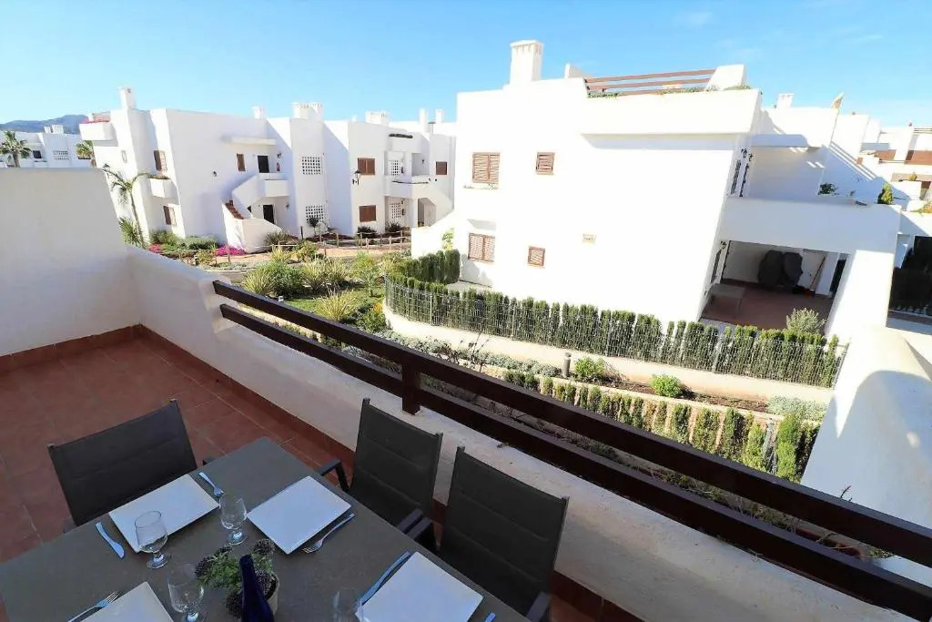 Los Veleros apartamento frente al mar con azotea y piscina compartida