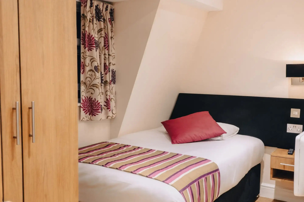 Athena Hotel