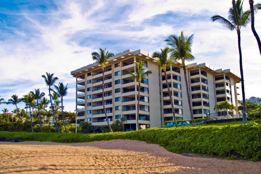 Polo Beach - CoralTree Residence Collection
