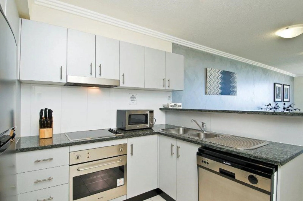 Aqualine Apartments