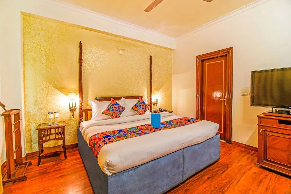 FabHotel Bax