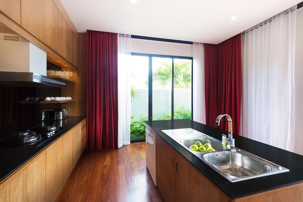 Oxygen Villas with Private Pool Near Naiharn by TropicLook