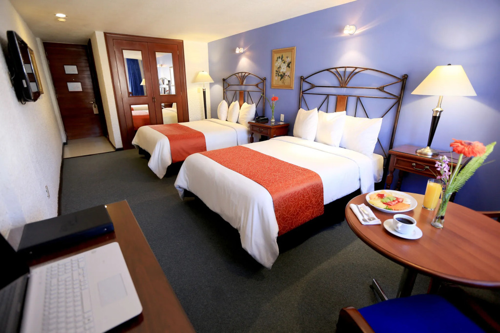 Hotel Emily
