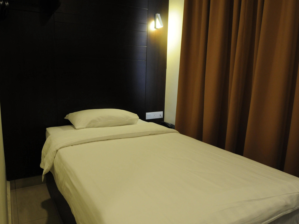 Cathay Hotel