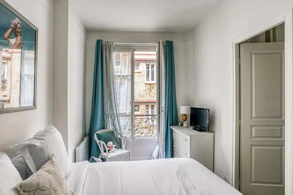 Stunning 2 Bedrooms Apartment - Modern & Cosy