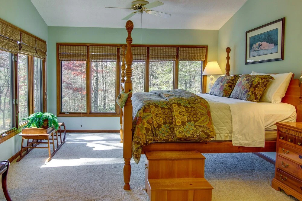 Sapphire Vacation Rental Cabin: Close to Hiking