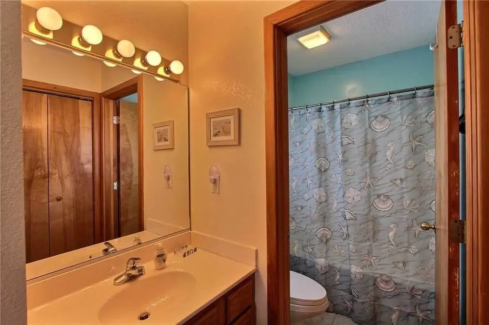 Surfs Inn #35 5 6 Br Home