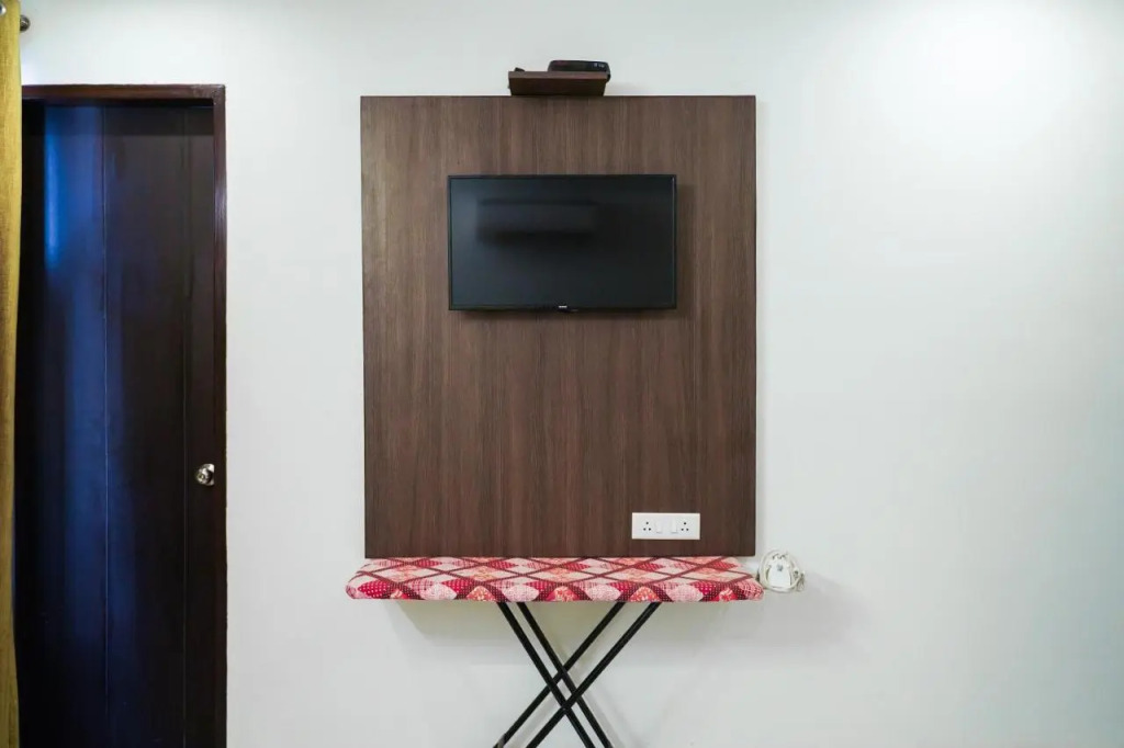 Lime Tree Service Apartment - Near Artemis Hospital ,Gurgaon