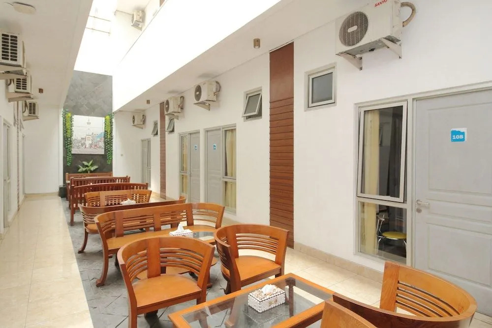 Airy Tugu Yogyakarta Poncowinatan 3