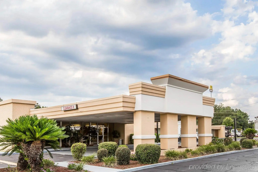 Quality Inn South