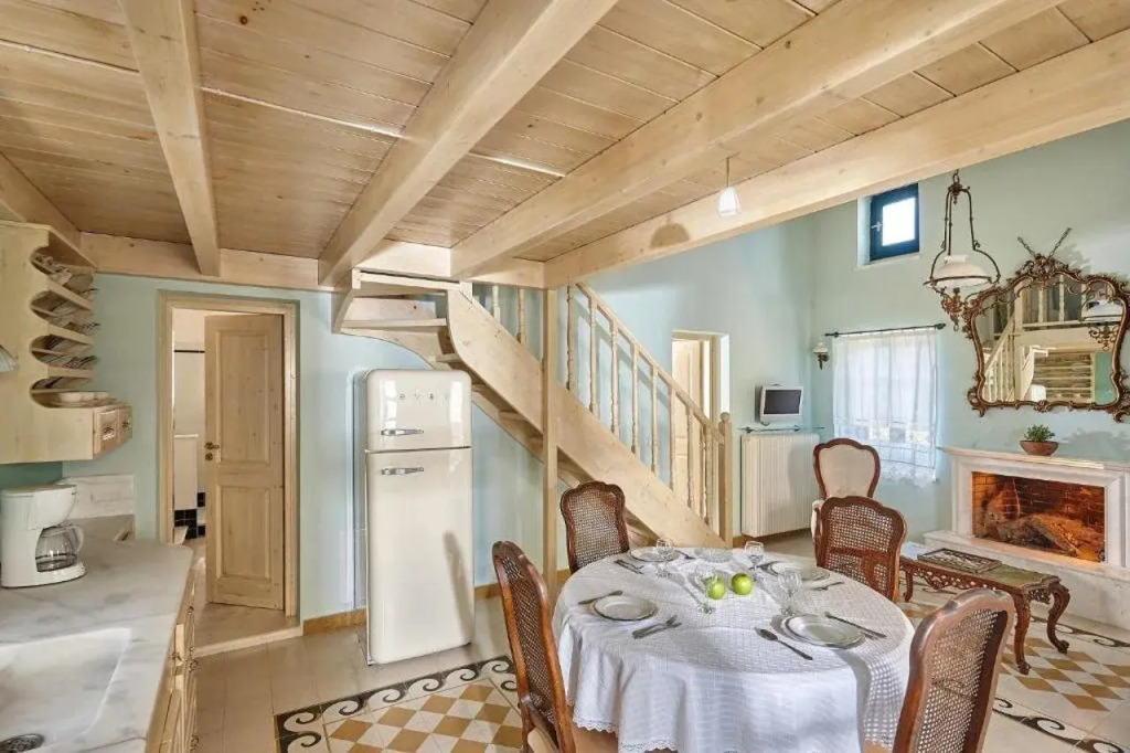 Orelia Cretan Deluxe Apartments