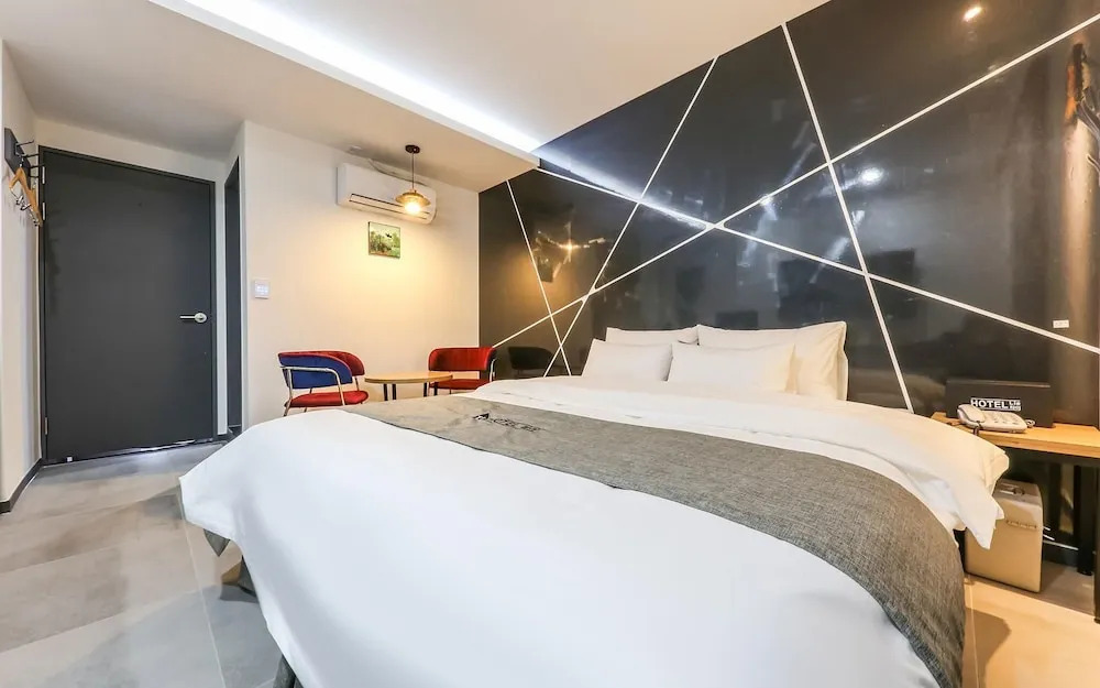 Chungju Lie Hotel