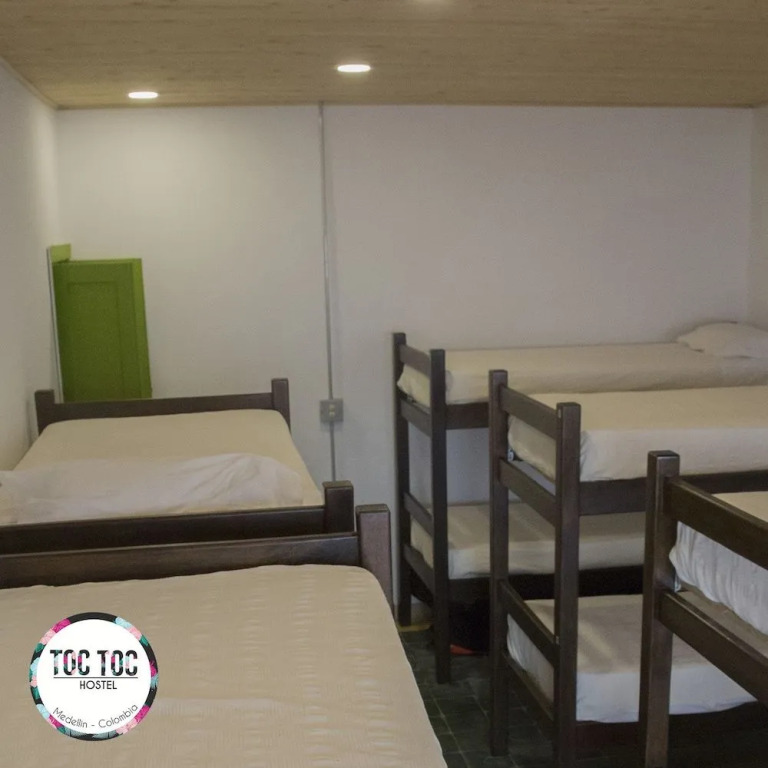 Toc Toc Hostel