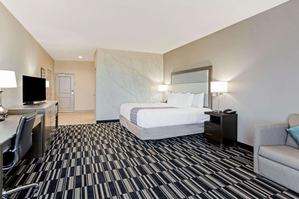 La Quinta Inn & Suites by Wyndham Sweetwater East