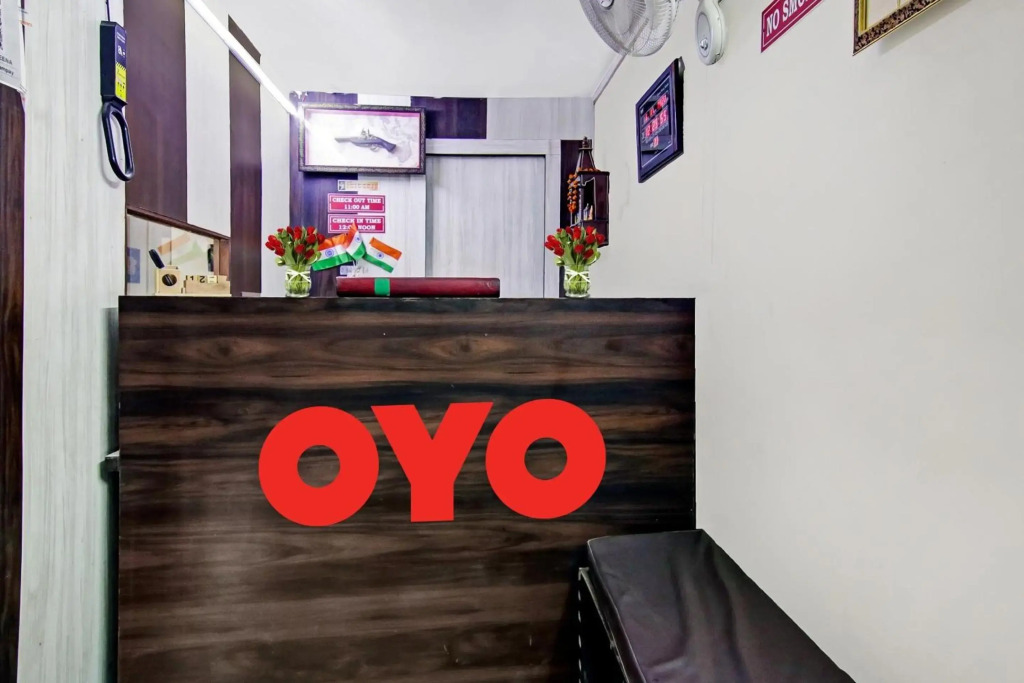 OYO Flagship 70255 Star Light Inn