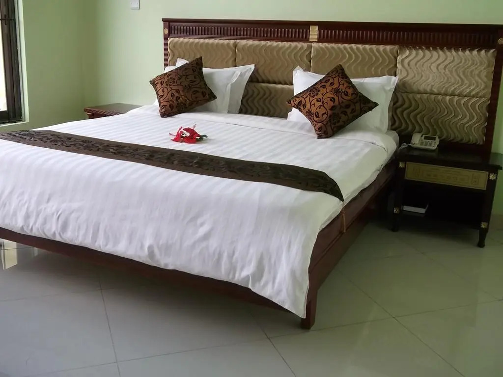 Greenlight Hotel