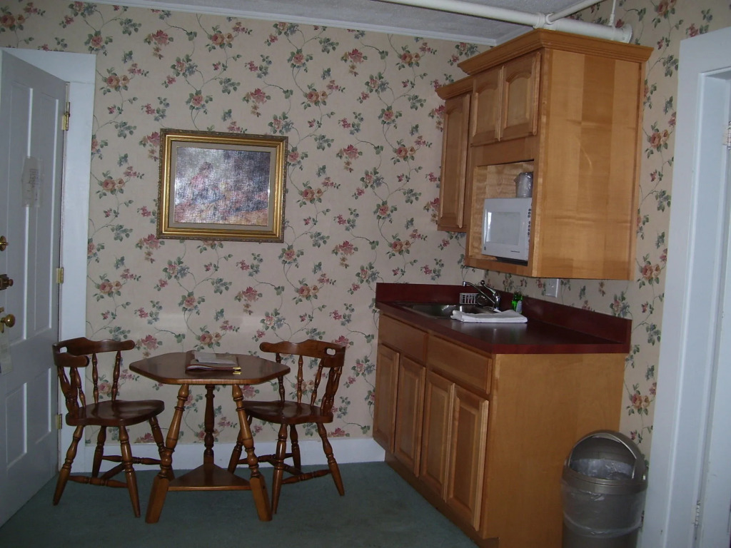 Thayers Inn
