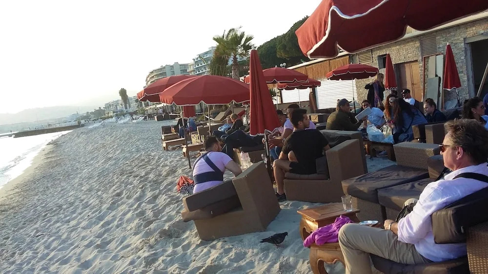 Apartment With one Bedroom in Antibes, With Furnished Balcony and Wifi - 20 m From the Beach