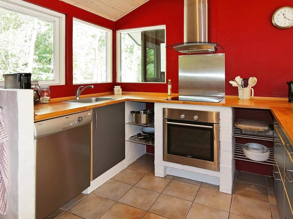 6 person holiday home in Hadsund
