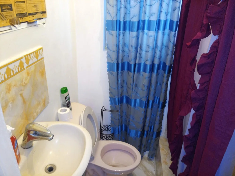 Cornwall Courts Apartment