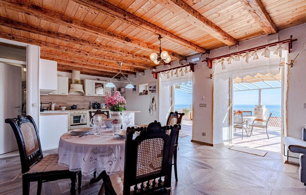 Two-Bedroom Holiday Home In Mokalo
