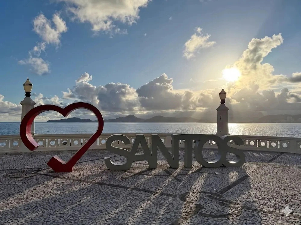 Apto Com Piscina e Hidro a 500m da Ponta da Praia