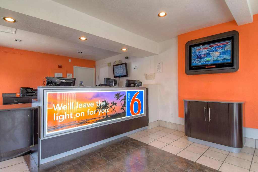 Motel 6-Chula Vista, CA - San Diego