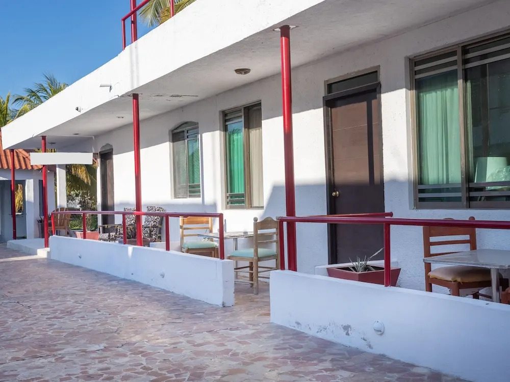 Pelican Inn at Las Dunas Chelem