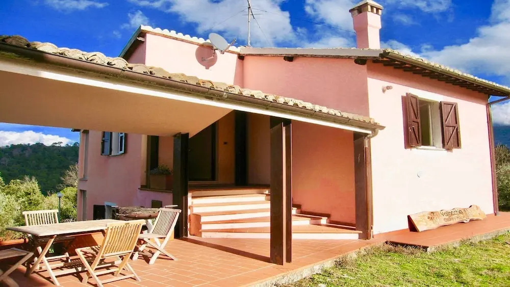 Villa Vallocchia - sleeps 18. Exclusive pool/grounds. Spoleto 10 mins. Rome 1 hr