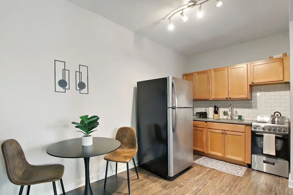 Chic 1BR - Harper rep