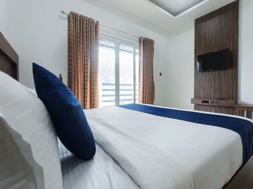 Misty Garden Resorts by OYO Rooms