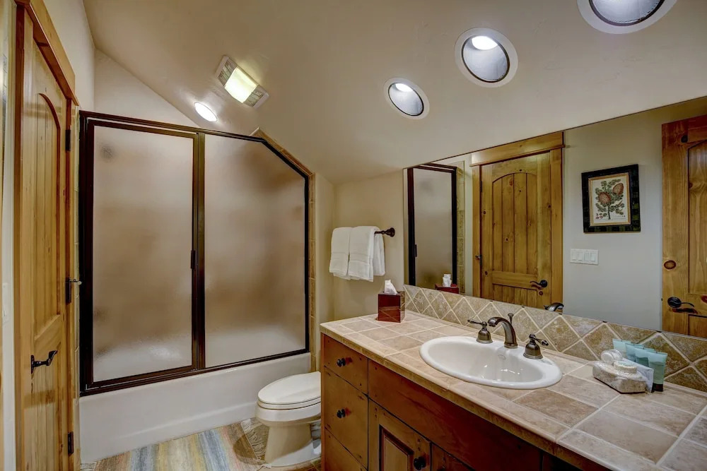 Snowberry by Elevation Accommodations